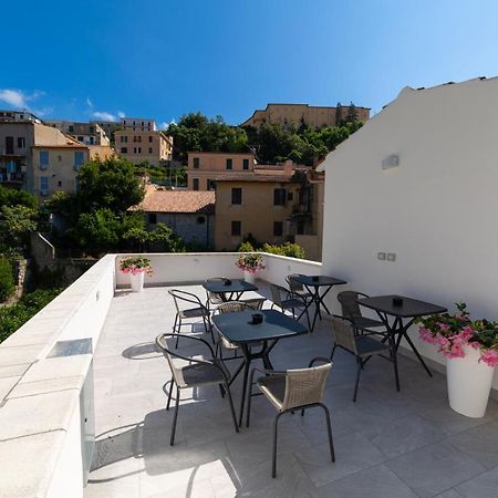 Numisia Guest House Terracina Εξωτερικό φωτογραφία