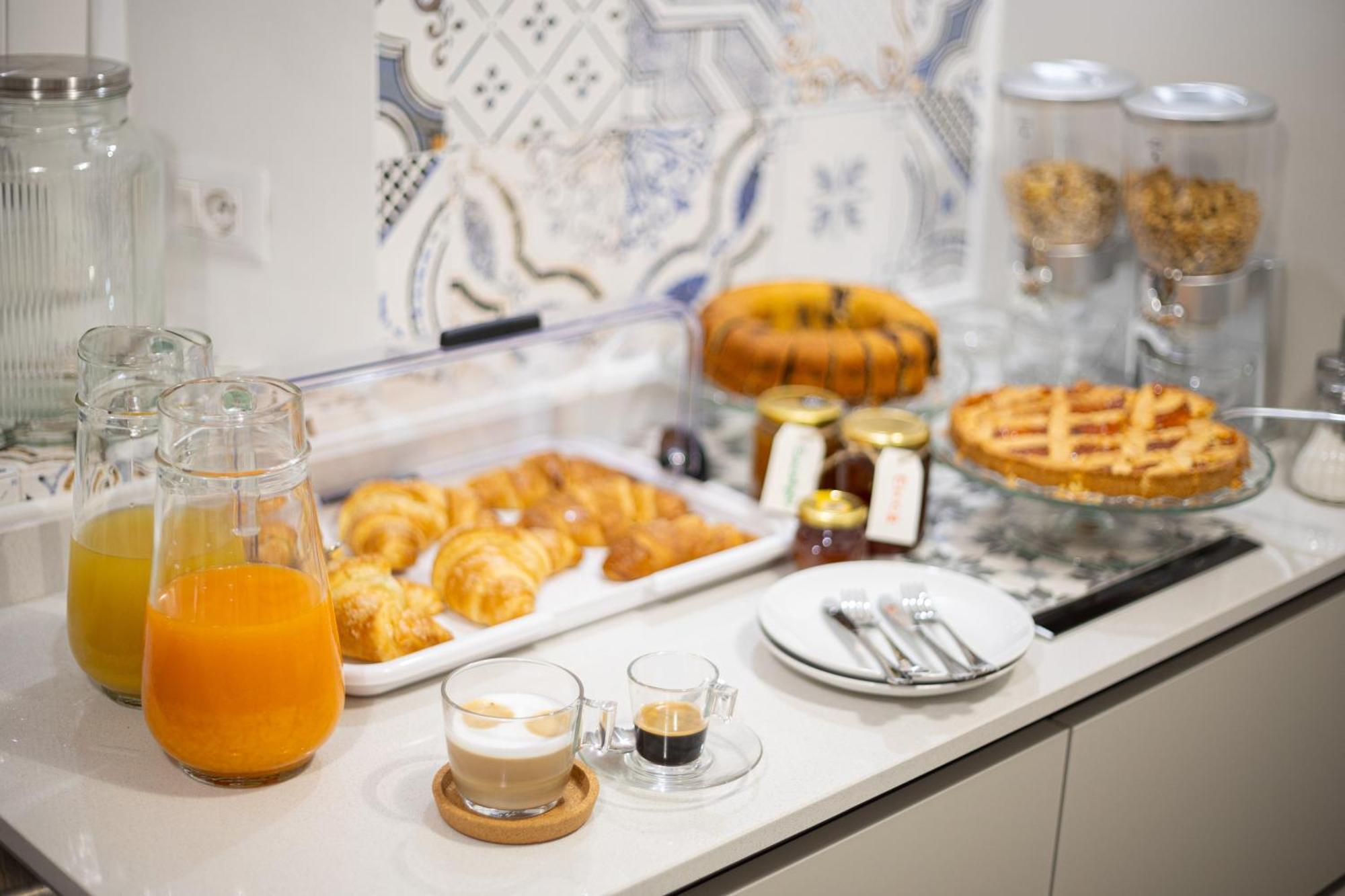 Numisia Guest House Terracina Εξωτερικό φωτογραφία